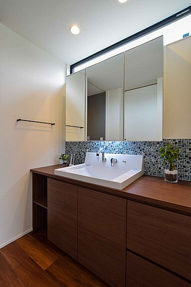 DETAIL HOME(ディテールホーム)の施工事例「深い軒とテラスのある家」の画像8