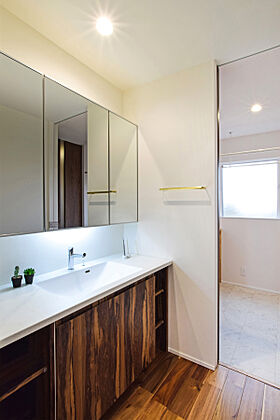 DETAIL HOME(ディテールホーム)の施工事例「ペットと共生する三世代同居の平屋住宅」の画像8