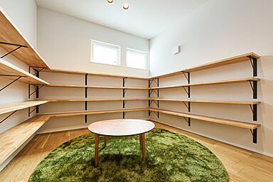 DETAIL HOME(ディテールホーム)の施工事例「圧巻の収納力で叶えるストレスフリーな平屋暮らし」の画像9