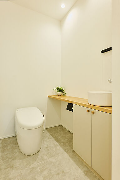 DETAIL HOME(ディテールホーム)の施工事例「吹抜けを中心に開放感のある住まい」の画像10