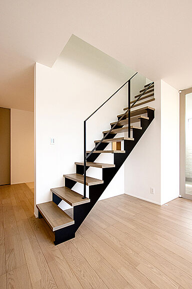 DETAIL HOME(ディテールホーム)の施工事例「開放感のあるLDKと広いお庭がつながるお家」の画像6