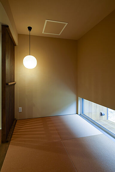DETAIL HOME(ディテールホーム)の施工事例「庭とつなぐ広縁のある住まい」の画像4