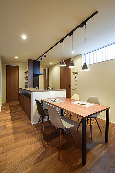 DETAIL HOME(ディテールホーム)の施工事例「庭とつなぐ広縁のある住まい」の画像5