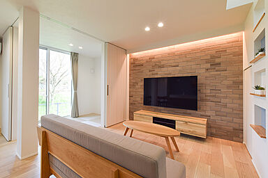 DETAIL HOME(ディテールホーム)の施工事例「8の字回遊で家事楽デザイン」の画像1