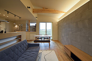 DETAIL HOME(ディテールホーム)の施工事例「田園風景を望む、スキップフロアのスタディーコーナーのある家」の画像2