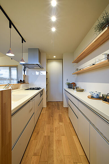 DETAIL HOME(ディテールホーム)の施工事例「田園風景を望む、スキップフロアのスタディーコーナーのある家」の画像6