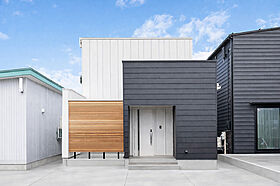 DETAIL HOME(ディテールホーム)の施工事例「43坪の敷地で実現した中庭のある住まい」のメイン画像