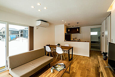 DETAIL HOME(ディテールホーム)の施工事例「長岡の暮らしにあった高断熱の平屋住宅」の画像2