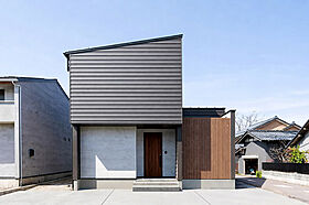 DETAIL HOME(ディテールホーム)の施工事例「内と外を繋ぐ視線の抜け感 カーテンレスの暮らし」のメイン画像