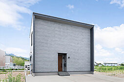 DETAIL HOME(ディテールホーム)の施工事例「静けさを纏う、ナチュラルグレーの中庭のある家」の画像