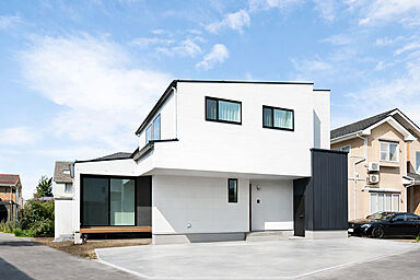 DETAIL HOME(ディテールホーム)の施工事例「団らんもプライベートも叶えるフレキシブルな三世代住宅」の画像