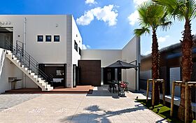 【高級住宅専門】アーネストアーキテクツ株式会社の施工事例「自宅で叶えるリゾート空間」の画像2