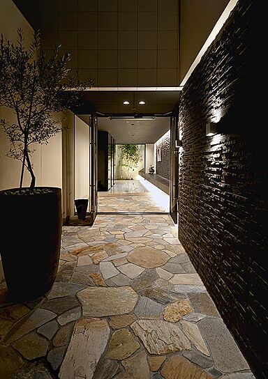 【高級住宅専門】アーネストアーキテクツ株式会社の施工事例「自宅で叶えるリゾート空間」の画像3