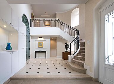 【高級住宅専門】アーネストアーキテクツ株式会社の施工事例「クラシックに憩う」の画像1