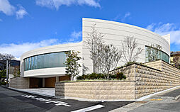 【高級住宅専門】アーネストアーキテクツ株式会社の施工事例「包容力を魅せる」の画像