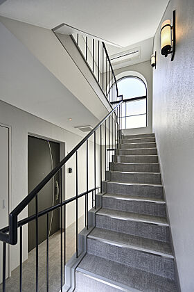 【高級住宅専門】アーネストアーキテクツ株式会社の施工事例「大正ロマンの趣」の画像2