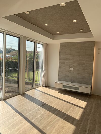 シンプルモダンスタイルのリビング アキュラホーム(AQ Group)の事例画像