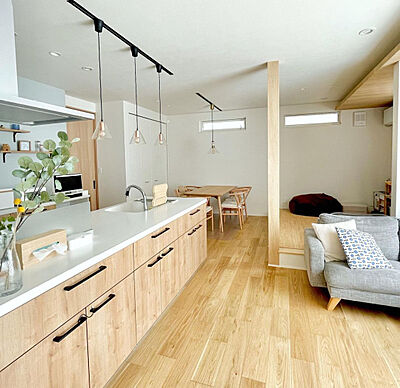 カフェスタイルのリビング アキュラホーム 福岡支店の事例画像