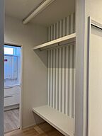 シンプルモダンスタイルの収納 サンヨーホームズ株式会社 中部事業所の事例画像