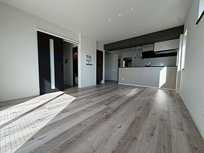 シンプルモダンスタイルのリビング 株式会社ロゴスホーム(東海)の事例画像