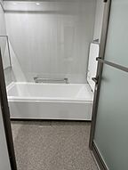 シンプルモダンスタイルの浴室 一条工務店 錦糸町展示場の事例画像