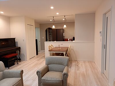 シンプルモダンスタイルのリビング 国分ハウジング 鹿児島店の事例画像