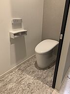 シンプルモダンスタイルのトイレ 株式会社アイ工務店 山形支店の事例画像