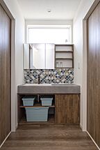 カフェスタイルの洗面所 ハヤカワホームの事例画像