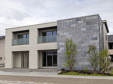 一条工務店 金沢東展示場のメイン画像