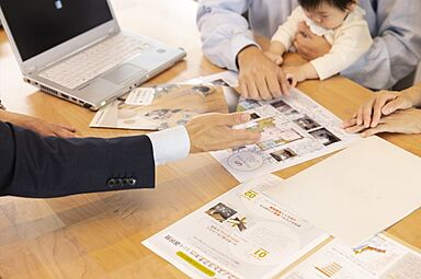 ブラザー不動産株式会社のカタログ「建築家とつくる、テクノの家」の画像1