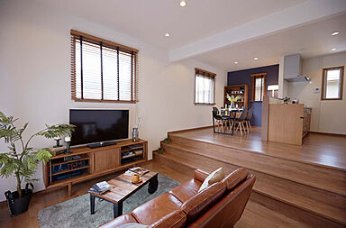 FUJIKEN ORDERHOUSEのカタログ「HYVA AND STYLE」の画像1