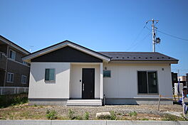 株式会社マスターピースのカタログ「【ひだまり】コンパクトに暮らす平屋住宅」のメイン画像