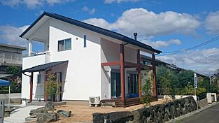 有限会社藤見工務店のカタログ「『古民家になる家』素材へのこだわり、伝統工法へのこだわり、そして、近代機器の融合で、世代を超えた快適な住まいをご提案」の画像2