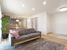 高垣工務店のカタログ「住まう方1人1人の最適をつくる『自由設計』」のメイン画像