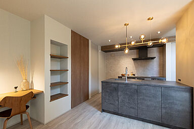 一生健命の家づくり研究会のカタログ「美しく、機能的に。私にちょうどいいガレージ。」の画像3