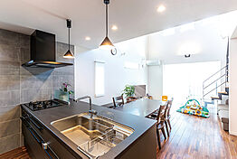 fun's life home (株式会社ハウジング重兵衛)のカタログ「デザインや間取り、快適さに機能性、思いをカタチに。ファンズライフホームの注文住宅」の画像4