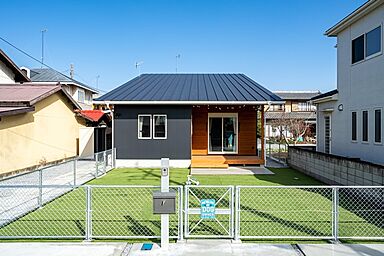 BinO太田 中村住宅工業(株)のカタログ「二階建て【LOAFER】ローファー」の画像1