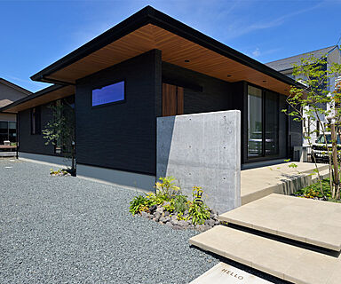 HAPPY HOUSE 藤枝住宅公園モデルハウス(山田工務店)のカタログ「平屋の家事例集」のメイン画像