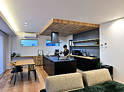 HAPPY HOUSE (山田工務店)のカタログ「二世帯の暮らし」の画像