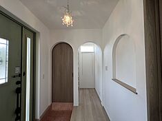 株式会社島津組のカタログ「南欧風のかわいいアンティークな家」の画像5