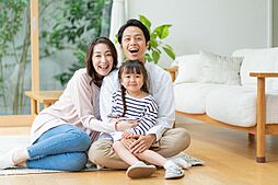 株式会社マルケンホームのカタログ「【子育て世代のための家づくり】家事ラク動線と安心の性能で、家族の時間を大切に」の画像