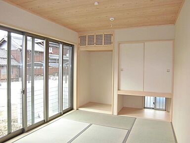 リバウスホームのカタログ「地元工務店と造る2世帯住宅」の画像10