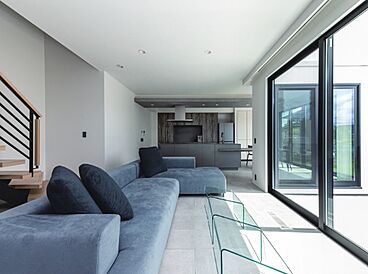 トヨタホームのカタログ「IMPRESS vol.34(20・30代が建てた家)」のメイン画像