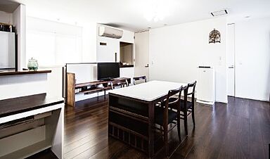 大和ハウス 西宮展示場のカタログ「【大和ハウス】 店舗と住まいの実例集 ~建築実例紹介。美容室からペットサロンまで~」の画像6