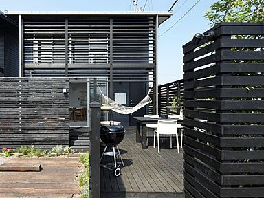 ロイヤルハウス 沖縄南店(株式会社秀建工業)のカタログ「グッドデザイン賞受賞の2階建住宅 外暮らしの家」の画像10