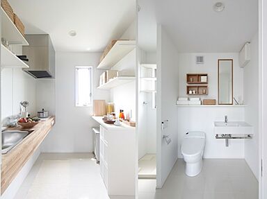 ロイヤルハウス 沖縄南店(株式会社秀建工業)のカタログ「グッドデザイン賞受賞の2階建住宅 外暮らしの家」の画像5