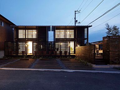 ロイヤルハウス 沖縄南店(株式会社秀建工業)のカタログ「グッドデザイン賞連続受賞 ロイヤルSSS構法で建てる家(基本カタログ)」の画像7