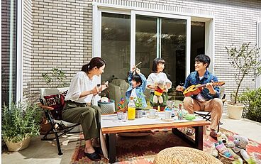 セキスイハイム パル展示場のカタログ「【セキスイハイム】うちそとテラスSTYLE BOOK」のメイン画像