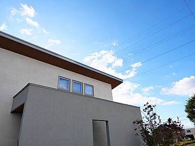 マキノのメタセコイア並木道にある会社 青谷建築工房のカタログ「高島市で建てる【自然素材住宅】エアコンなしで快適に過ごせる家」の画像
