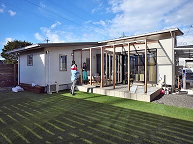 マキノのメタセコイア並木道にある会社 青谷建築工房のカタログ「親世代から離れて暮らす平屋の家」の画像